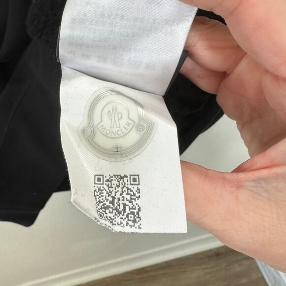 Moncler Black Genius 1952 X Undefeated White Logo Altered Sweatshirt L - Picture 13 of 16